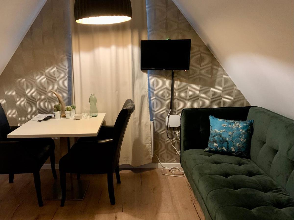 B&B Bij Vincent Nieuw-Amsterdam Dış mekan fotoğraf
