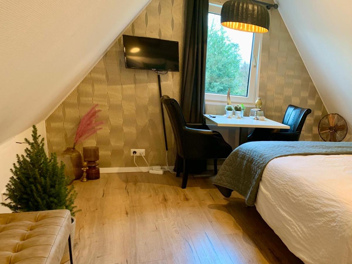 B&B Bij Vincent Nieuw-Amsterdam Dış mekan fotoğraf